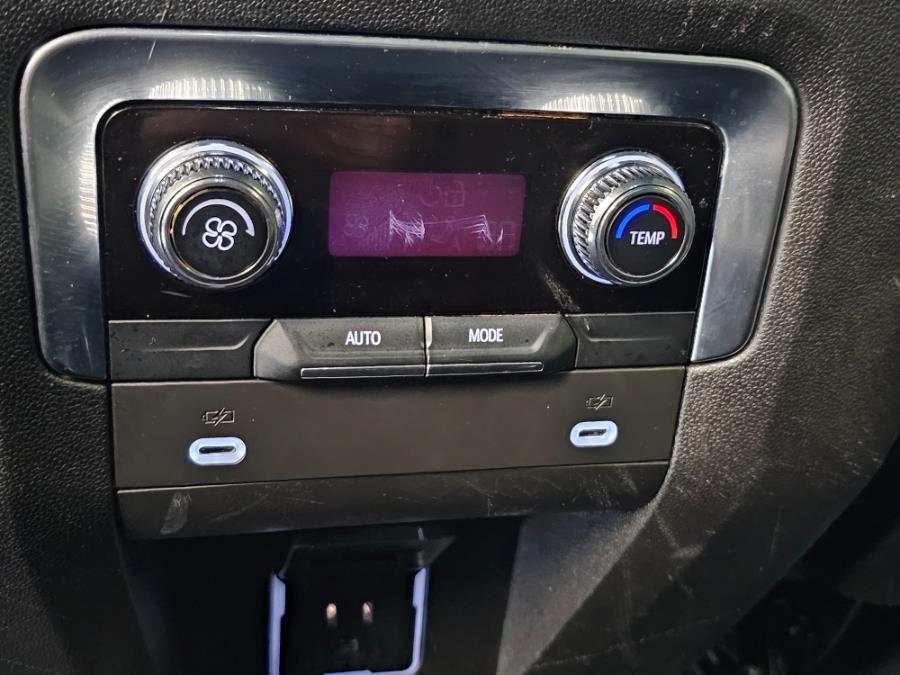2021 GMC Yukon XL 4WD 4dr SLT, available for sale in ELMONT, New York | 26 Motors Long Island. ELMONT, New York 2021 GMC Yukon XL 4WD 4dr SLT, available for sale in ELMONT, New York | 26 Motors Long Island. ELMONT, New York