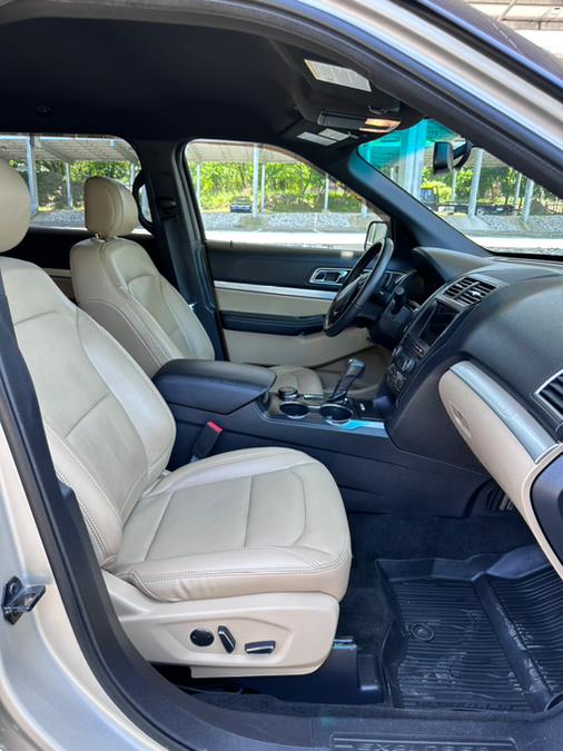 2017 Ford Explorer XLT 4WD, available for sale in Garfield, New Jersey | Mikes Auto Sales LLC. Garfield, New Jersey 2017 Ford Explorer XLT 4WD, available for sale in Garfield, New Jersey | Mikes Auto Sales LLC. Garfield, New Jersey
