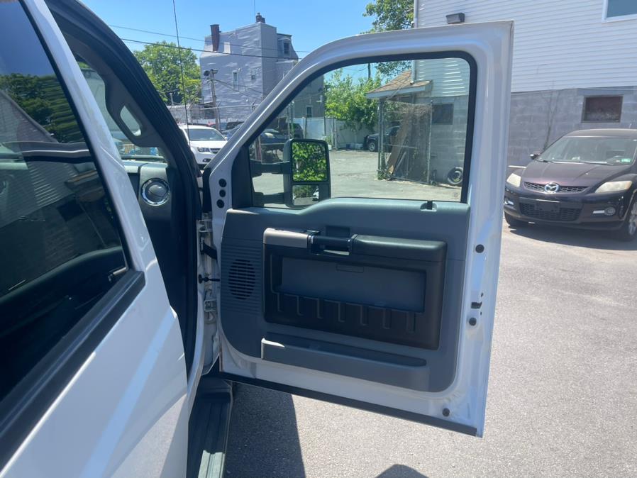 2015 Ford Super Duty F-350 DRW 4WD Crew Cab 172" XLT, available for sale in Irvington, New Jersey | Elis Motors Corp. Irvington, New Jersey 2015 Ford Super Duty F-350 DRW 4WD Crew Cab 172" XLT, available for sale in Irvington, New Jersey | Elis Motors Corp. Irvington, New Jersey
