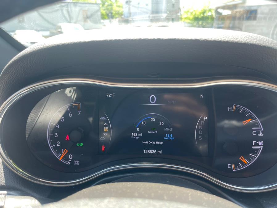 2015 Jeep Grand Cherokee 4WD 4dr Limited, available for sale in Irvington, New Jersey | Elis Motors Corp. Irvington, New Jersey 2015 Jeep Grand Cherokee 4WD 4dr Limited, available for sale in Irvington, New Jersey | Elis Motors Corp. Irvington, New Jersey