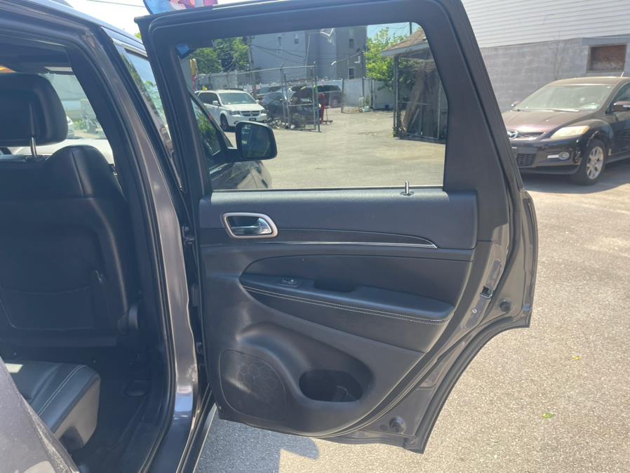 2015 Jeep Grand Cherokee 4WD 4dr Limited, available for sale in Irvington, New Jersey | Elis Motors Corp. Irvington, New Jersey 2015 Jeep Grand Cherokee 4WD 4dr Limited, available for sale in Irvington, New Jersey | Elis Motors Corp. Irvington, New Jersey