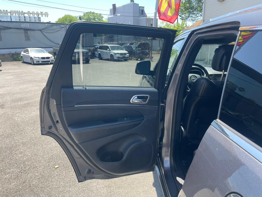 2015 Jeep Grand Cherokee 4WD 4dr Limited, available for sale in Irvington, New Jersey | Elis Motors Corp. Irvington, New Jersey 2015 Jeep Grand Cherokee 4WD 4dr Limited, available for sale in Irvington, New Jersey | Elis Motors Corp. Irvington, New Jersey