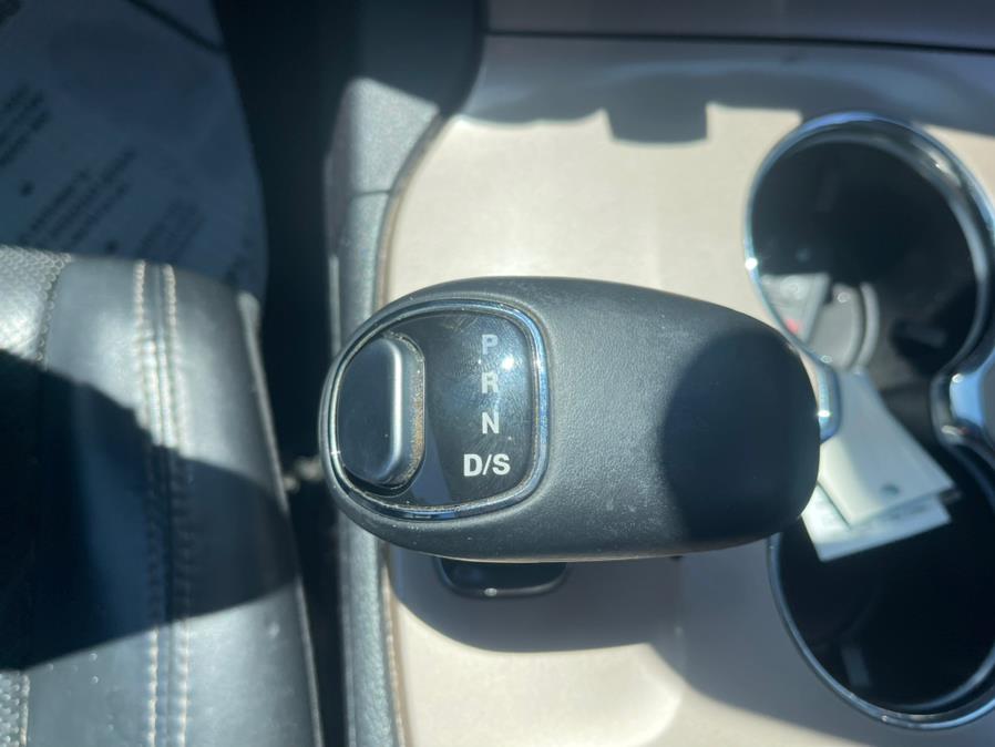 2015 Jeep Grand Cherokee 4WD 4dr Limited, available for sale in Irvington, New Jersey | Elis Motors Corp. Irvington, New Jersey 2015 Jeep Grand Cherokee 4WD 4dr Limited, available for sale in Irvington, New Jersey | Elis Motors Corp. Irvington, New Jersey