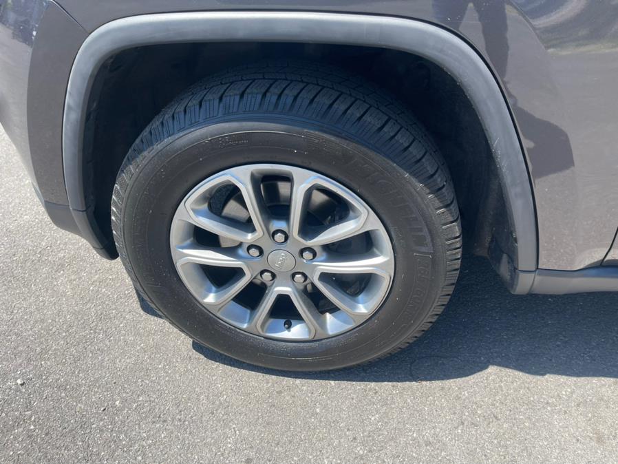 2015 Jeep Grand Cherokee 4WD 4dr Limited, available for sale in Irvington, New Jersey | Elis Motors Corp. Irvington, New Jersey 2015 Jeep Grand Cherokee 4WD 4dr Limited, available for sale in Irvington, New Jersey | Elis Motors Corp. Irvington, New Jersey