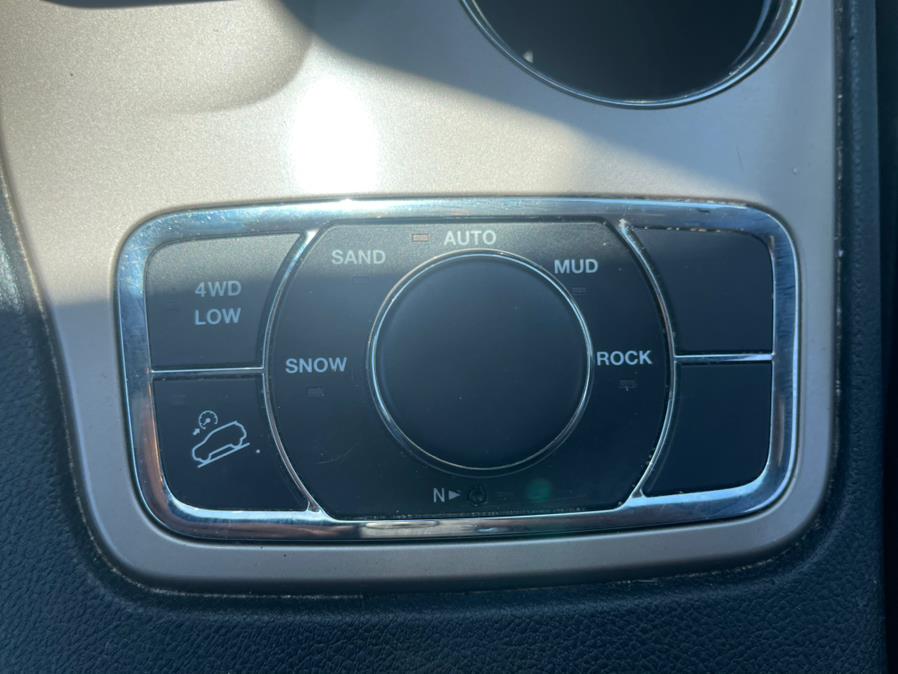 2015 Jeep Grand Cherokee 4WD 4dr Limited, available for sale in Irvington, New Jersey | Elis Motors Corp. Irvington, New Jersey 2015 Jeep Grand Cherokee 4WD 4dr Limited, available for sale in Irvington, New Jersey | Elis Motors Corp. Irvington, New Jersey