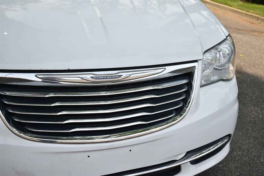 2016 Chrysler Town And Country Touring 4dr Mini Van, available for sale in Great Neck, New York | Camy Cars. Great Neck, New York 2016 Chrysler Town And Country Touring 4dr Mini Van, available for sale in Great Neck, New York | Camy Cars. Great Neck, New York