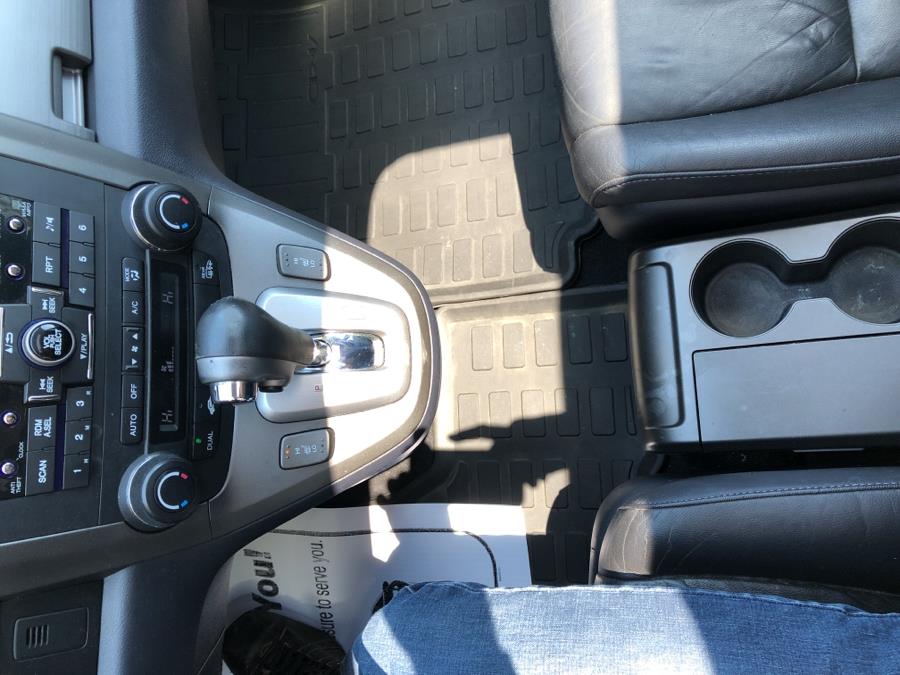2011 Honda CR-V 4WD 5dr EX-L, available for sale in Waterbury, Connecticut | National Auto Brokers, Inc.. Waterbury, Connecticut 2011 Honda CR-V 4WD 5dr EX-L, available for sale in Waterbury, Connecticut | National Auto Brokers, Inc.. Waterbury, Connecticut