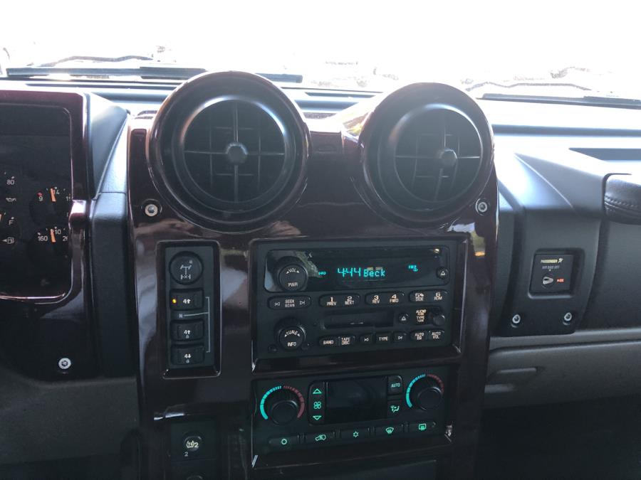 2006 HUMMER H2 4dr Wgn 4WD SUV, available for sale in Waterbury, Connecticut | National Auto Brokers, Inc.. Waterbury, Connecticut 2006 HUMMER H2 4dr Wgn 4WD SUV, available for sale in Waterbury, Connecticut | National Auto Brokers, Inc.. Waterbury, Connecticut