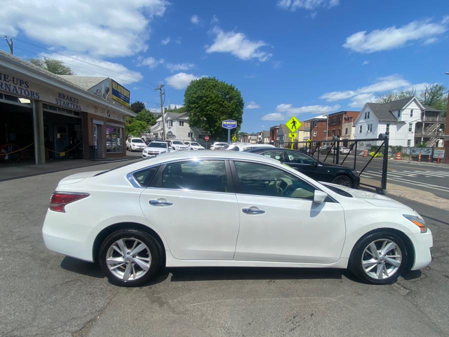2015 Nissan Altima 4dr Sdn I4 2.5 SV, available for sale in Hartford, Connecticut | VEB Auto Sales. Hartford, Connecticut 2015 Nissan Altima 4dr Sdn I4 2.5 SV, available for sale in Hartford, Connecticut | VEB Auto Sales. Hartford, Connecticut