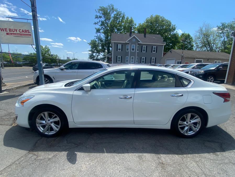 2015 Nissan Altima 4dr Sdn I4 2.5 SV, available for sale in Hartford, Connecticut | VEB Auto Sales. Hartford, Connecticut 2015 Nissan Altima 4dr Sdn I4 2.5 SV, available for sale in Hartford, Connecticut | VEB Auto Sales. Hartford, Connecticut