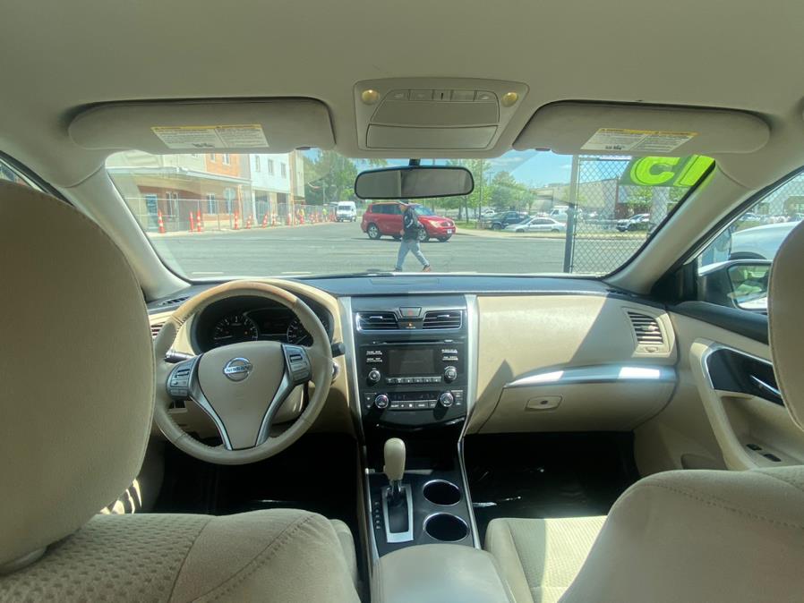 2015 Nissan Altima 4dr Sdn I4 2.5 SV, available for sale in Hartford, Connecticut | VEB Auto Sales. Hartford, Connecticut 2015 Nissan Altima 4dr Sdn I4 2.5 SV, available for sale in Hartford, Connecticut | VEB Auto Sales. Hartford, Connecticut