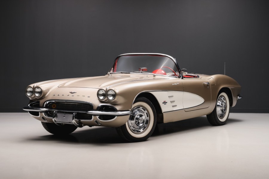1961 Chevrolet Corvette 283/315 Fuelie, available for sale in North Salem, New York | Meccanic Shop North Inc. North Salem, New York 1961 Chevrolet Corvette 283/315 Fuelie, available for sale in North Salem, New York | Meccanic Shop North Inc. North Salem, New York