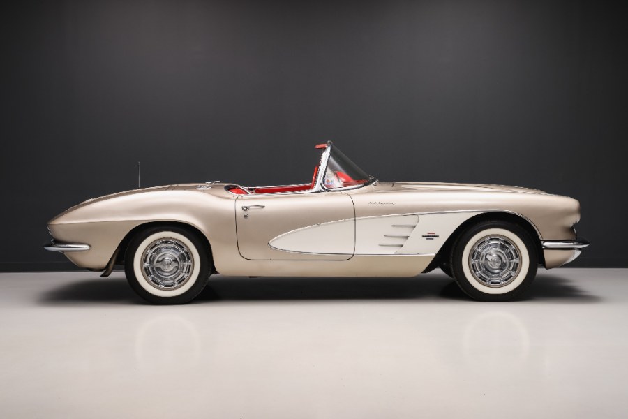 1961 Chevrolet Corvette 283/315 Fuelie, available for sale in North Salem, New York | Meccanic Shop North Inc. North Salem, New York 1961 Chevrolet Corvette 283/315 Fuelie, available for sale in North Salem, New York | Meccanic Shop North Inc. North Salem, New York