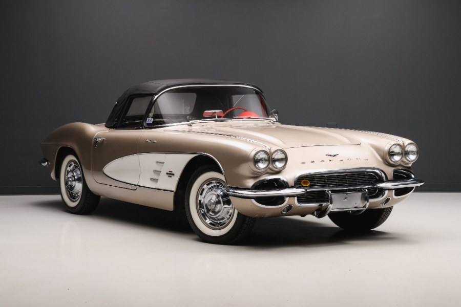1961 Chevrolet Corvette 283/315 Fuelie, available for sale in North Salem, New York | Meccanic Shop North Inc. North Salem, New York 1961 Chevrolet Corvette 283/315 Fuelie, available for sale in North Salem, New York | Meccanic Shop North Inc. North Salem, New York