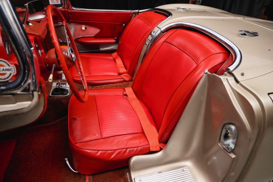 1961 Chevrolet Corvette 283/315 Fuelie, available for sale in North Salem, New York | Meccanic Shop North Inc. North Salem, New York 1961 Chevrolet Corvette 283/315 Fuelie, available for sale in North Salem, New York | Meccanic Shop North Inc. North Salem, New York