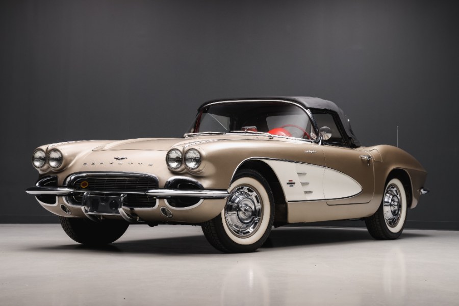 1961 Chevrolet Corvette 283/315 Fuelie, available for sale in North Salem, New York | Meccanic Shop North Inc. North Salem, New York 1961 Chevrolet Corvette 283/315 Fuelie, available for sale in North Salem, New York | Meccanic Shop North Inc. North Salem, New York