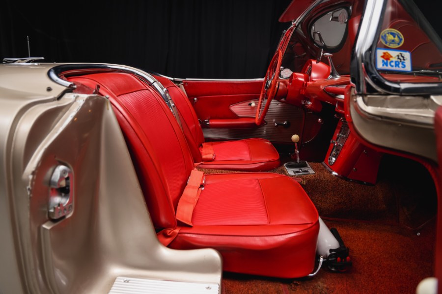 1961 Chevrolet Corvette 283/315 Fuelie, available for sale in North Salem, New York | Meccanic Shop North Inc. North Salem, New York 1961 Chevrolet Corvette 283/315 Fuelie, available for sale in North Salem, New York | Meccanic Shop North Inc. North Salem, New York