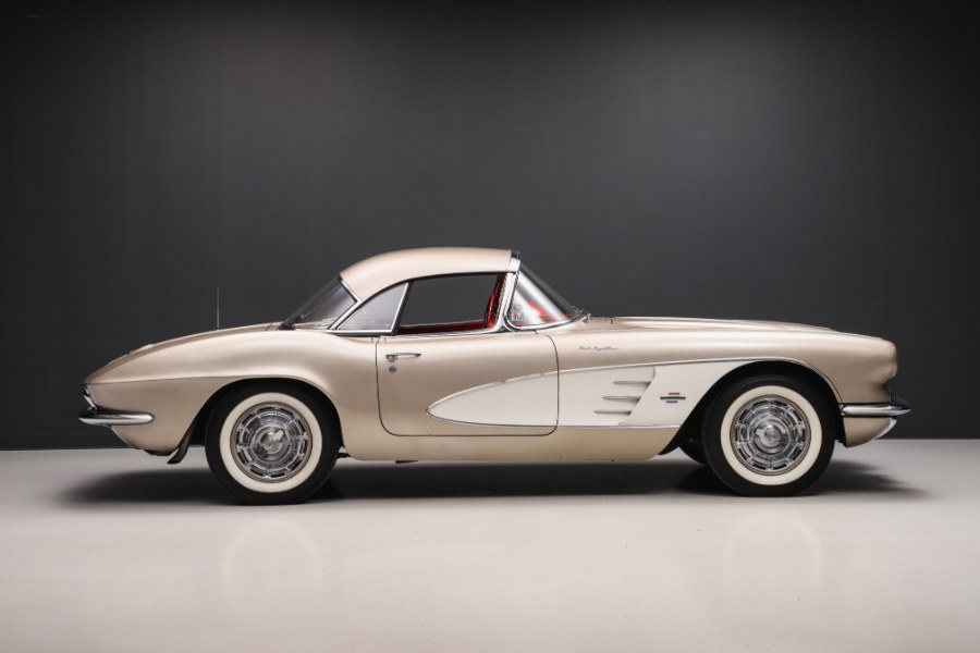 1961 Chevrolet Corvette 283/315 Fuelie, available for sale in North Salem, New York | Meccanic Shop North Inc. North Salem, New York 1961 Chevrolet Corvette 283/315 Fuelie, available for sale in North Salem, New York | Meccanic Shop North Inc. North Salem, New York
