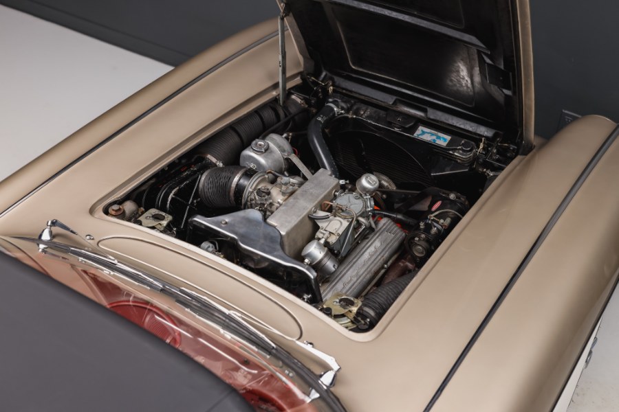 1961 Chevrolet Corvette 283/315 Fuelie, available for sale in North Salem, New York | Meccanic Shop North Inc. North Salem, New York 1961 Chevrolet Corvette 283/315 Fuelie, available for sale in North Salem, New York | Meccanic Shop North Inc. North Salem, New York