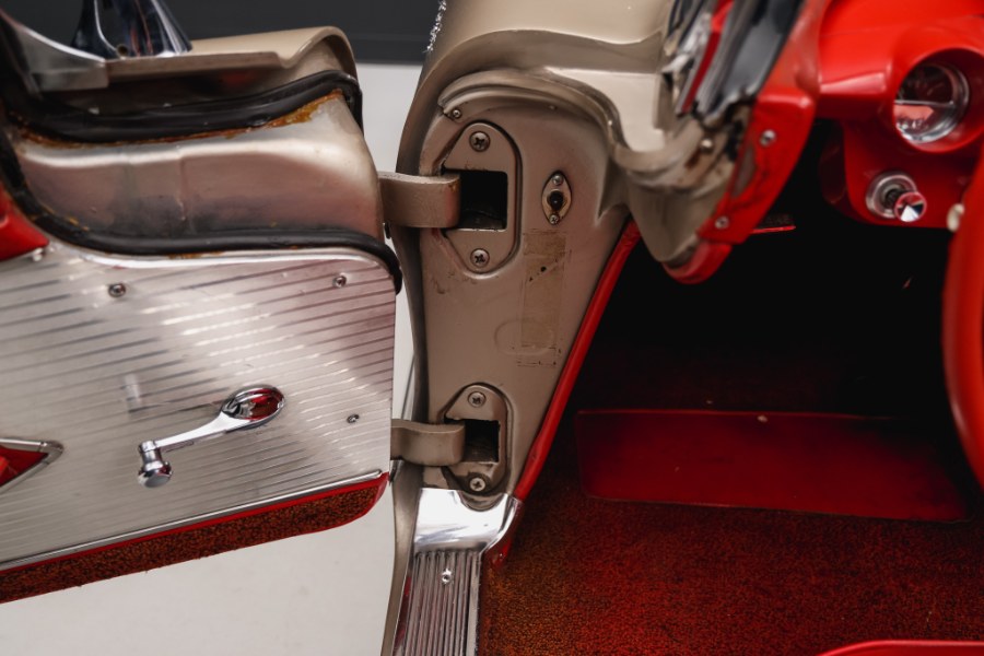 1961 Chevrolet Corvette 283/315 Fuelie, available for sale in North Salem, New York | Meccanic Shop North Inc. North Salem, New York 1961 Chevrolet Corvette 283/315 Fuelie, available for sale in North Salem, New York | Meccanic Shop North Inc. North Salem, New York