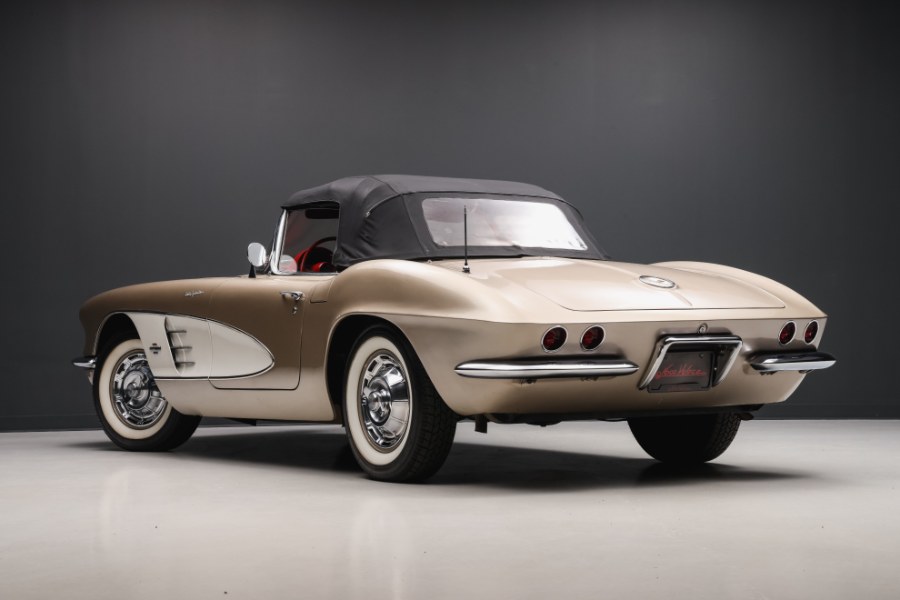 1961 Chevrolet Corvette 283/315 Fuelie, available for sale in North Salem, New York | Meccanic Shop North Inc. North Salem, New York 1961 Chevrolet Corvette 283/315 Fuelie, available for sale in North Salem, New York | Meccanic Shop North Inc. North Salem, New York