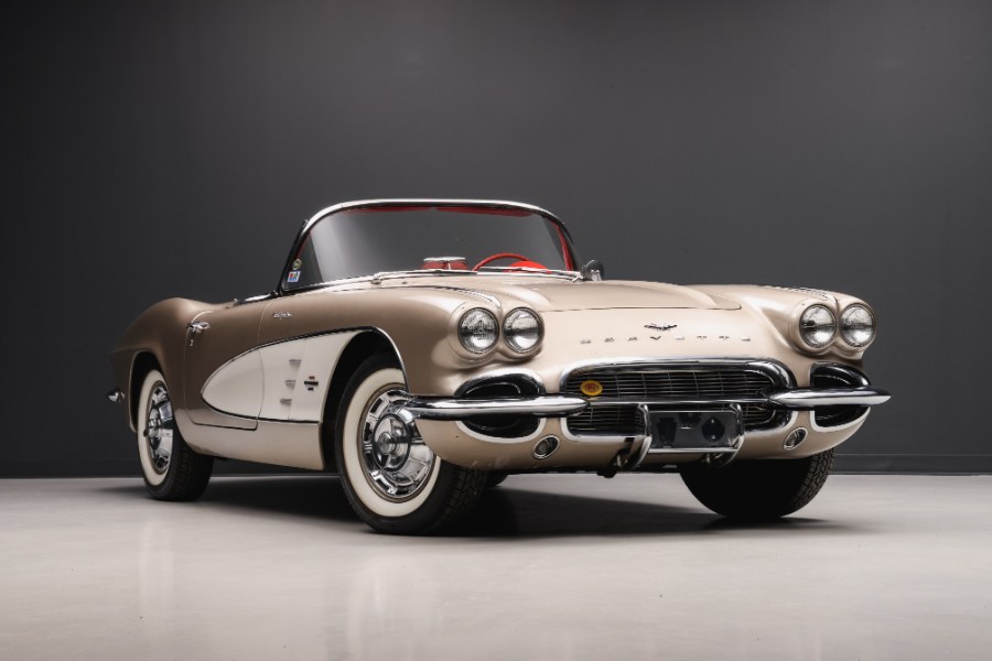 1961 Chevrolet Corvette 283/315 Fuelie, available for sale in North Salem, New York | Meccanic Shop North Inc. North Salem, New York 1961 Chevrolet Corvette 283/315 Fuelie, available for sale in North Salem, New York | Meccanic Shop North Inc. North Salem, New York