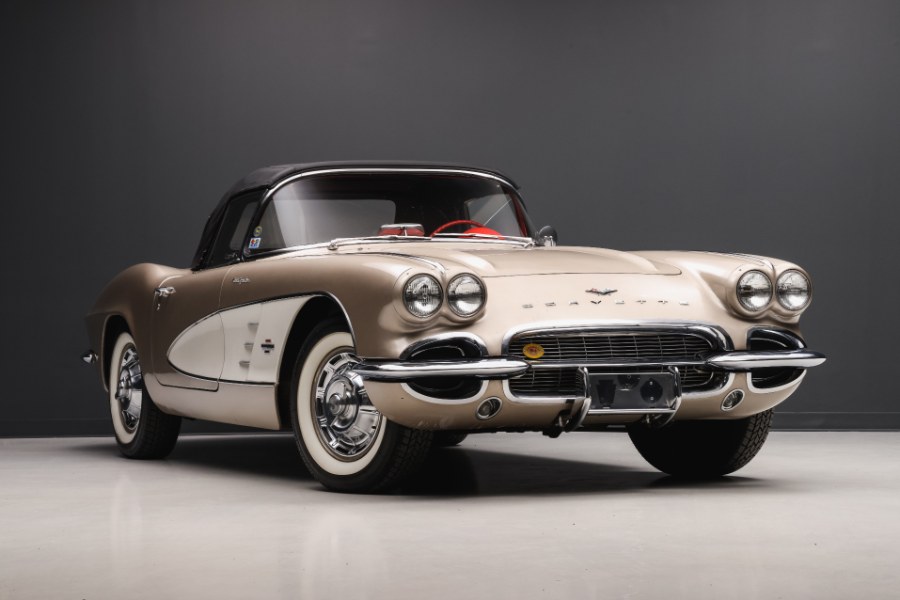 1961 Chevrolet Corvette 283/315 Fuelie, available for sale in North Salem, New York | Meccanic Shop North Inc. North Salem, New York 1961 Chevrolet Corvette 283/315 Fuelie, available for sale in North Salem, New York | Meccanic Shop North Inc. North Salem, New York