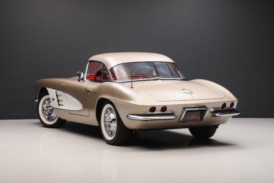 1961 Chevrolet Corvette 283/315 Fuelie, available for sale in North Salem, New York | Meccanic Shop North Inc. North Salem, New York 1961 Chevrolet Corvette 283/315 Fuelie, available for sale in North Salem, New York | Meccanic Shop North Inc. North Salem, New York