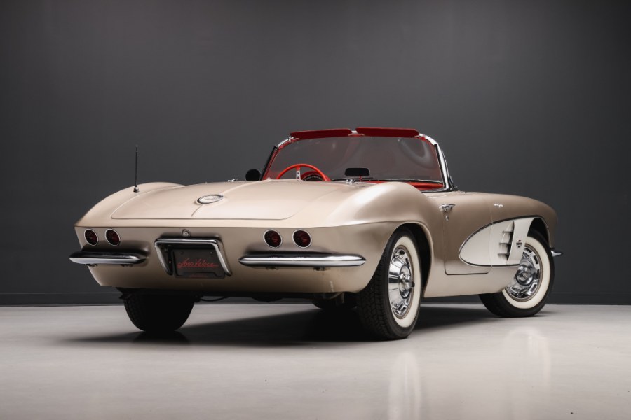 1961 Chevrolet Corvette 283/315 Fuelie, available for sale in North Salem, New York | Meccanic Shop North Inc. North Salem, New York 1961 Chevrolet Corvette 283/315 Fuelie, available for sale in North Salem, New York | Meccanic Shop North Inc. North Salem, New York