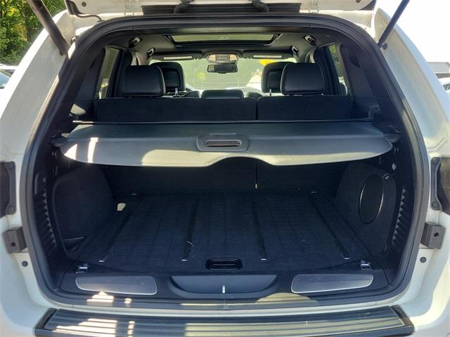 2015 Jeep Grand Cherokee Overland, available for sale in Stratford, Connecticut | Wiz Leasing Inc. Stratford, Connecticut 2015 Jeep Grand Cherokee Overland, available for sale in Stratford, Connecticut | Wiz Leasing Inc. Stratford, Connecticut