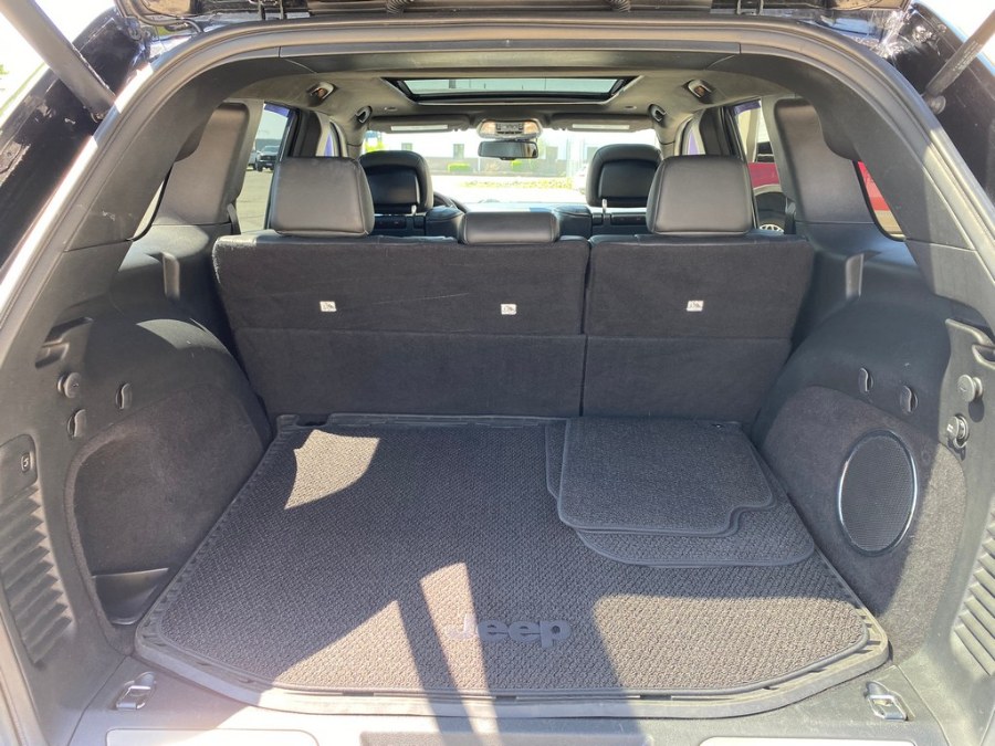 2015 Jeep Grand Cherokee 4WD 4dr Summit, available for sale in West Springfield, Massachusetts | Union Street Auto Sales. West Springfield, Massachusetts 2015 Jeep Grand Cherokee 4WD 4dr Summit, available for sale in West Springfield, Massachusetts | Union Street Auto Sales. West Springfield, Massachusetts