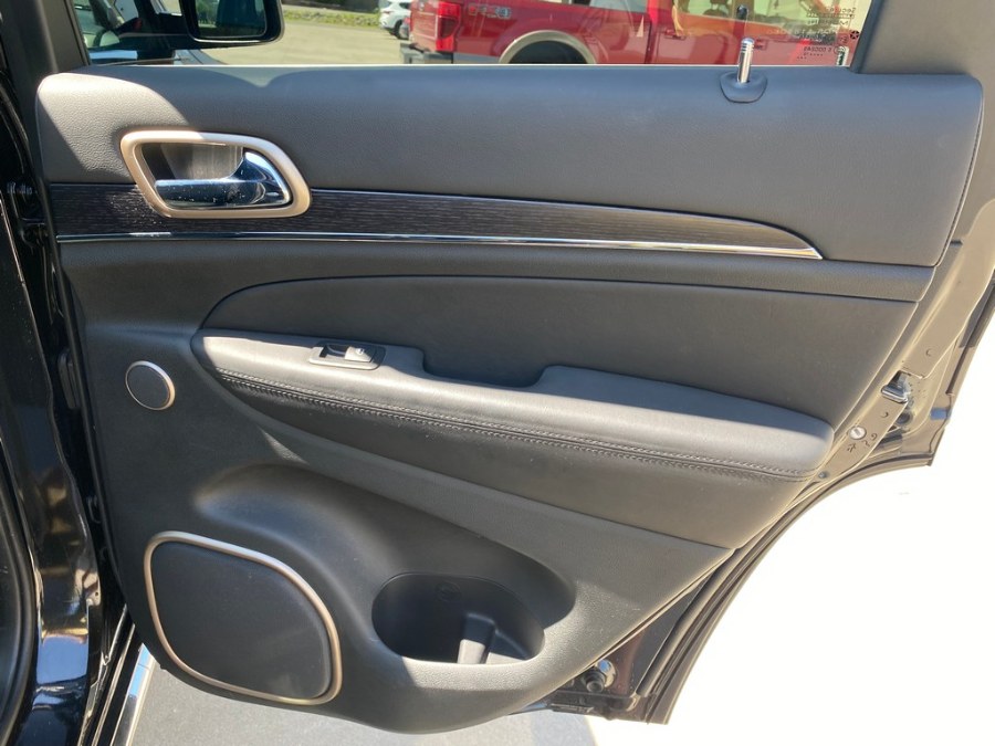 2015 Jeep Grand Cherokee 4WD 4dr Summit, available for sale in West Springfield, Massachusetts | Union Street Auto Sales. West Springfield, Massachusetts 2015 Jeep Grand Cherokee 4WD 4dr Summit, available for sale in West Springfield, Massachusetts | Union Street Auto Sales. West Springfield, Massachusetts