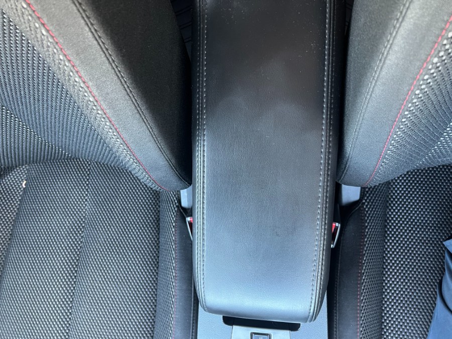 2016 Chevrolet Equinox AWD 4dr LT, available for sale in Bristol, Connecticut | Bristol Auto Center LLC. Bristol, Connecticut 2016 Chevrolet Equinox AWD 4dr LT, available for sale in Bristol, Connecticut | Bristol Auto Center LLC. Bristol, Connecticut
