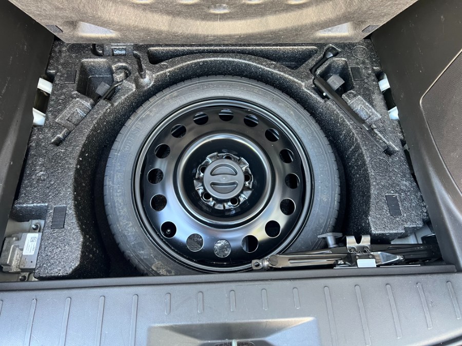 2016 Chevrolet Equinox AWD 4dr LT, available for sale in Bristol, Connecticut | Bristol Auto Center LLC. Bristol, Connecticut 2016 Chevrolet Equinox AWD 4dr LT, available for sale in Bristol, Connecticut | Bristol Auto Center LLC. Bristol, Connecticut