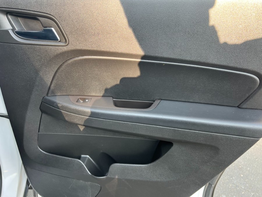 2016 Chevrolet Equinox AWD 4dr LT, available for sale in Bristol, Connecticut | Bristol Auto Center LLC. Bristol, Connecticut 2016 Chevrolet Equinox AWD 4dr LT, available for sale in Bristol, Connecticut | Bristol Auto Center LLC. Bristol, Connecticut