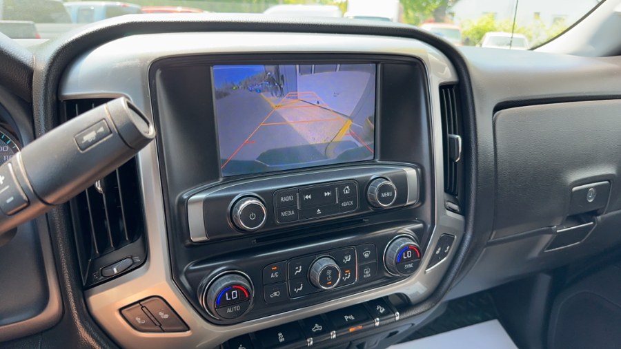 2015 Chevrolet Silverado 1500 4WD Double Cab 143.5" LT w/1LT, available for sale in Waterbury, Connecticut | West End Automotive Center. Waterbury, Connecticut 2015 Chevrolet Silverado 1500 4WD Double Cab 143.5" LT w/1LT, available for sale in Waterbury, Connecticut | West End Automotive Center. Waterbury, Connecticut