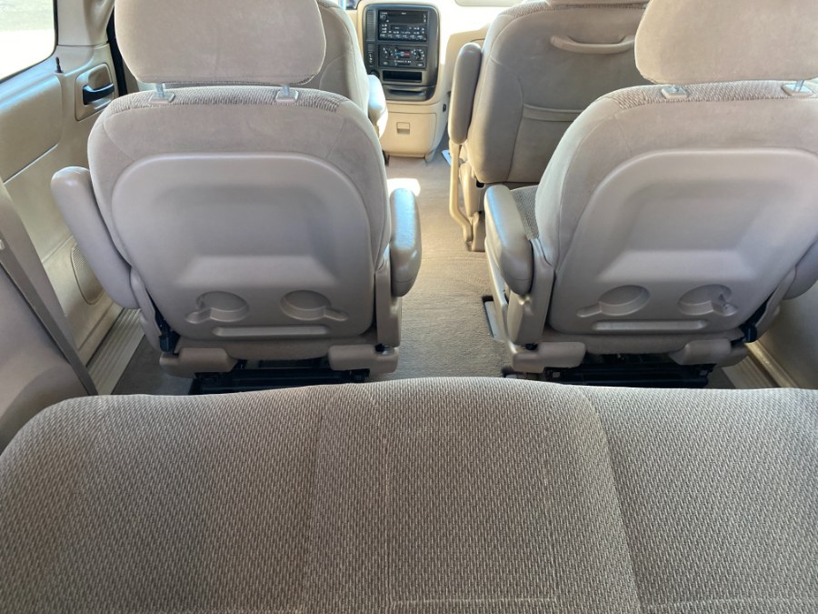 2001 Ford Windstar Wagon 4dr SE, available for sale in Middle Village, New York | Middle Village Motors . Middle Village, New York 2001 Ford Windstar Wagon 4dr SE, available for sale in Middle Village, New York | Middle Village Motors . Middle Village, New York