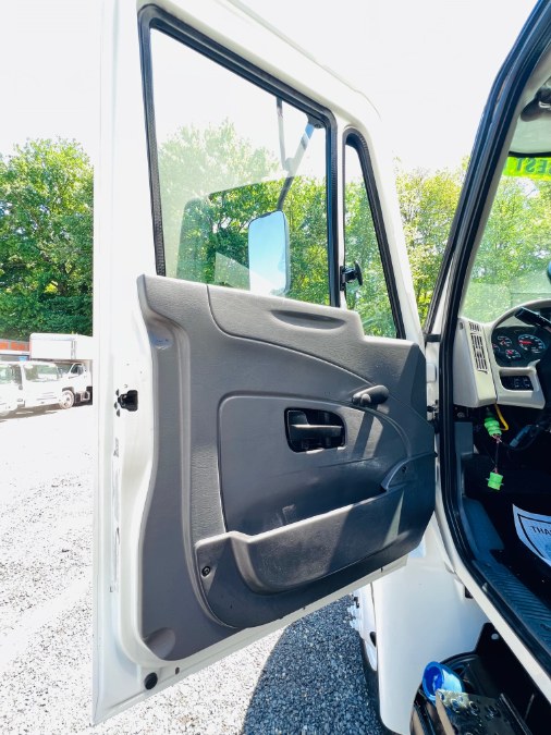 2019 International 4300 26 FEET DRY BOX + CUMMINS + LIFT GATE + NO CDL, available for sale in South Amboy, New Jersey | NJ Truck Spot. South Amboy, New Jersey 2019 International 4300 26 FEET DRY BOX + CUMMINS + LIFT GATE + NO CDL, available for sale in South Amboy, New Jersey | NJ Truck Spot. South Amboy, New Jersey