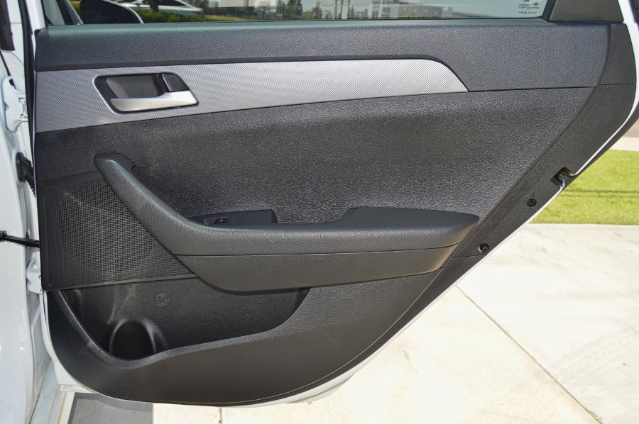 2018 Hyundai Sonata SE 2.4L SULEV, available for sale in Moreno Valley, California | Fusion Motors Inc. Moreno Valley, California 2018 Hyundai Sonata SE 2.4L SULEV, available for sale in Moreno Valley, California | Fusion Motors Inc. Moreno Valley, California