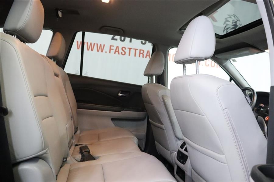 2016 Honda Pilot EXL, available for sale in Paterson, New Jersey | Fast Track Motors. Paterson, New Jersey 2016 Honda Pilot EXL, available for sale in Paterson, New Jersey | Fast Track Motors. Paterson, New Jersey
