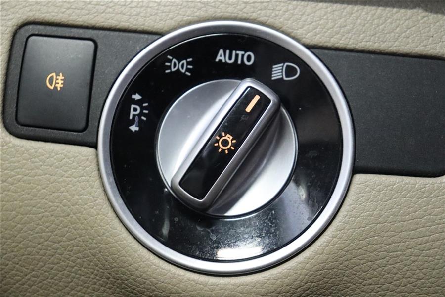 2013 Mercedes-benz Ml 350 4MATIC, available for sale in Paterson, New Jersey | Fast Track Motors. Paterson, New Jersey 2013 Mercedes-benz Ml 350 4MATIC, available for sale in Paterson, New Jersey | Fast Track Motors. Paterson, New Jersey