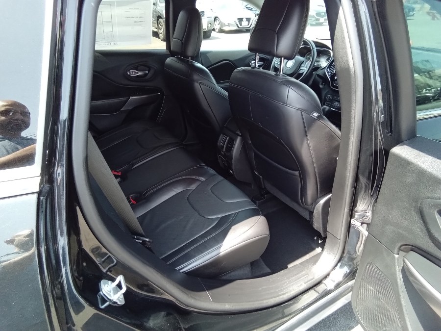 2019 Jeep Cherokee Limited 4x4, available for sale in Irvington, New Jersey | NJ Used Cars Center. Irvington, New Jersey 2019 Jeep Cherokee Limited 4x4, available for sale in Irvington, New Jersey | NJ Used Cars Center. Irvington, New Jersey