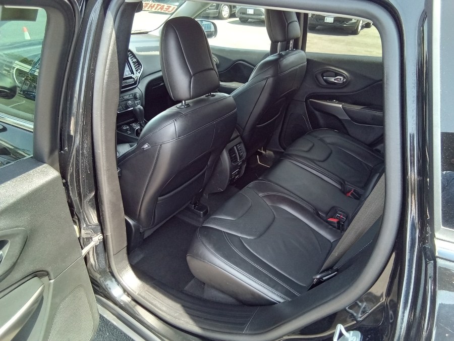 2019 Jeep Cherokee Limited 4x4, available for sale in Irvington, New Jersey | NJ Used Cars Center. Irvington, New Jersey 2019 Jeep Cherokee Limited 4x4, available for sale in Irvington, New Jersey | NJ Used Cars Center. Irvington, New Jersey