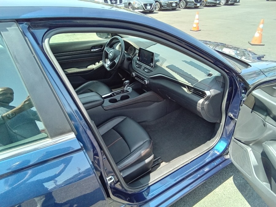 2022 Nissan Altima 2.5 SR Sedan, available for sale in Irvington, New Jersey | NJ Used Cars Center. Irvington, New Jersey 2022 Nissan Altima 2.5 SR Sedan, available for sale in Irvington, New Jersey | NJ Used Cars Center. Irvington, New Jersey