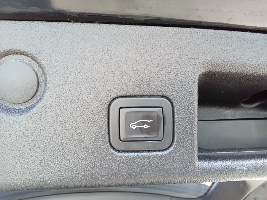 2019 Chevrolet Equinox AWD 4dr LT w/1LT, available for sale in Irvington, New Jersey | NJ Used Cars Center. Irvington, New Jersey 2019 Chevrolet Equinox AWD 4dr LT w/1LT, available for sale in Irvington, New Jersey | NJ Used Cars Center. Irvington, New Jersey