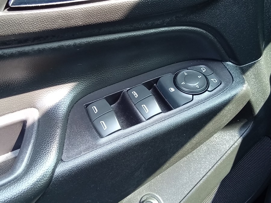 2019 Chevrolet Equinox AWD 4dr LT w/1LT, available for sale in Irvington, New Jersey | NJ Used Cars Center. Irvington, New Jersey 2019 Chevrolet Equinox AWD 4dr LT w/1LT, available for sale in Irvington, New Jersey | NJ Used Cars Center. Irvington, New Jersey