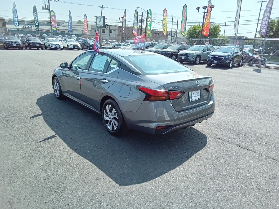 2020 Nissan Altima 2.5 S Sedan, available for sale in Irvington, New Jersey | NJ Used Cars Center. Irvington, New Jersey 2020 Nissan Altima 2.5 S Sedan, available for sale in Irvington, New Jersey | NJ Used Cars Center. Irvington, New Jersey