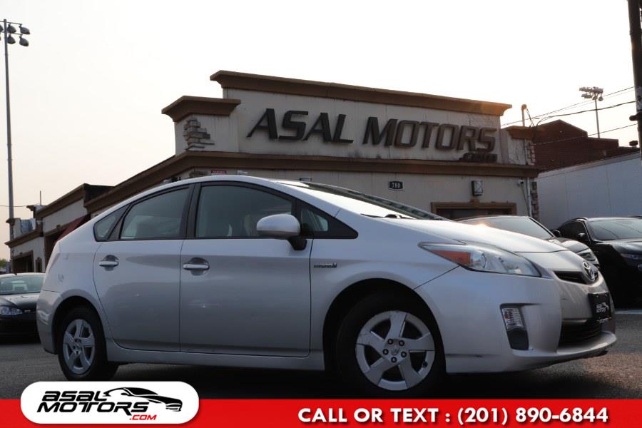 2010 Toyota Prius 5dr HB III (Natl), available for sale in East Rutherford, New Jersey | Asal Motors. East Rutherford, New Jersey