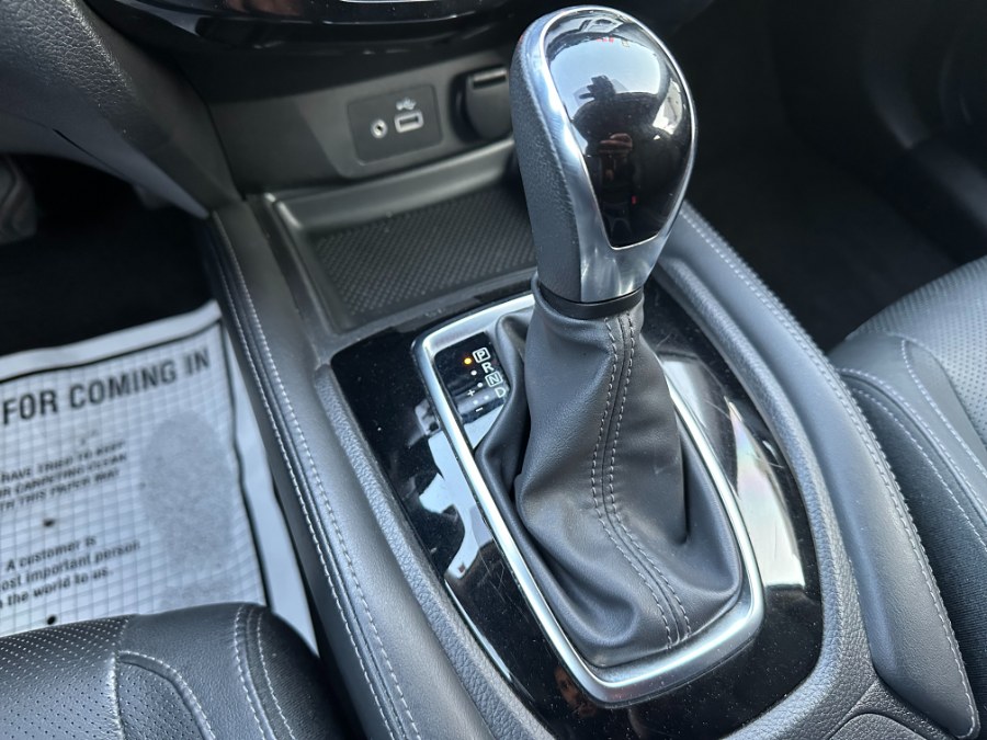 2018 Nissan Rogue AWD SL, available for sale in Paterson, New Jersey | DZ Automall. Paterson, New Jersey 2018 Nissan Rogue AWD SL, available for sale in Paterson, New Jersey | DZ Automall. Paterson, New Jersey