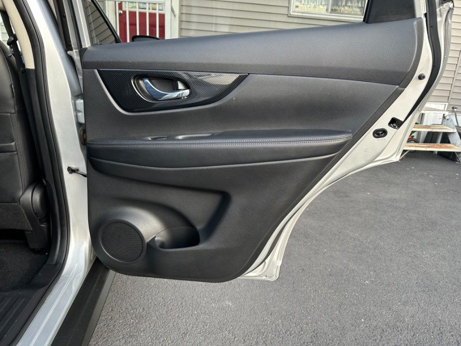 2018 Nissan Rogue AWD SL, available for sale in Paterson, New Jersey | DZ Automall. Paterson, New Jersey 2018 Nissan Rogue AWD SL, available for sale in Paterson, New Jersey | DZ Automall. Paterson, New Jersey